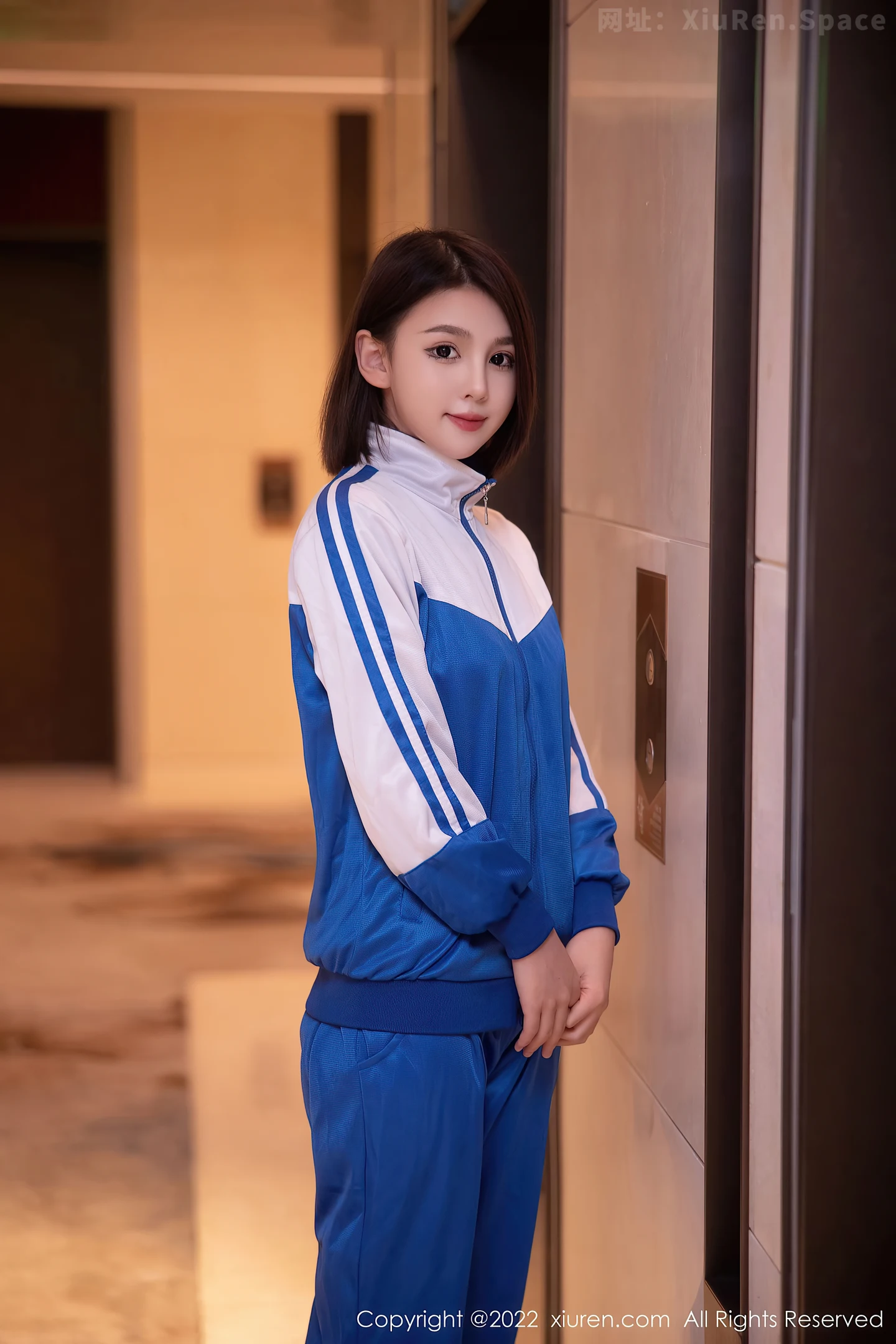 图片[3]-[XiuRen秀人网] VOL.5766 模特美羊羊宾馆场景脱运动装露黑色薄纱情趣内衣迷人诱惑写真90P-秀人网官方网站